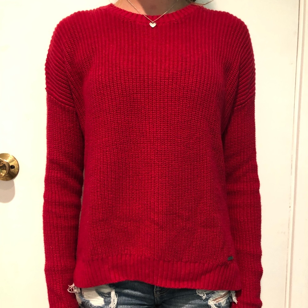 red hollister sweater